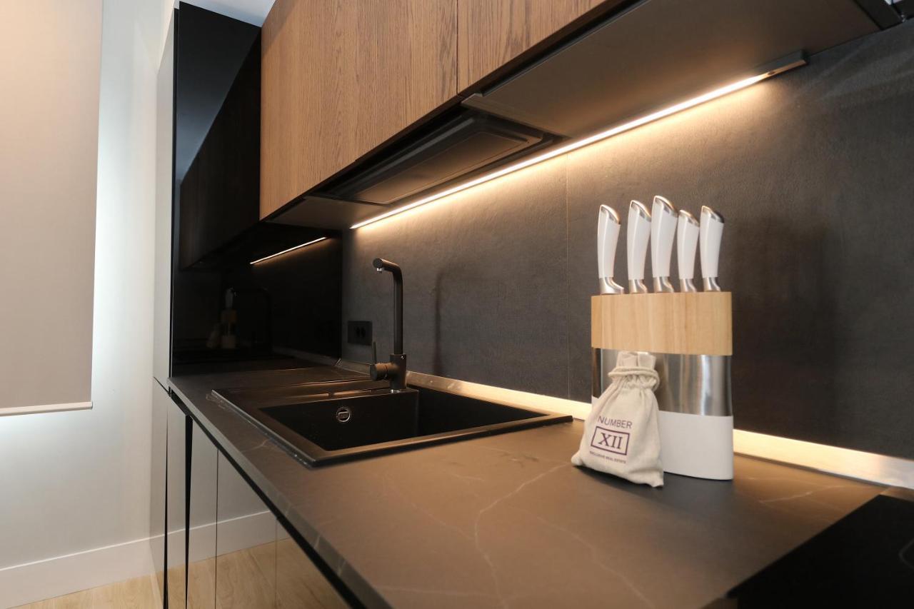 Luxurious Big Townhouse - Large Terrace - Historical Centre - Highest Quality - Fully Equipped - Renovated Apartment *